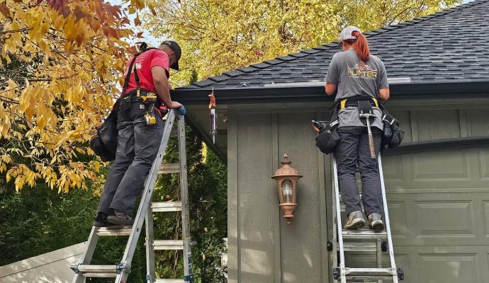 Professional gutter maintenance service